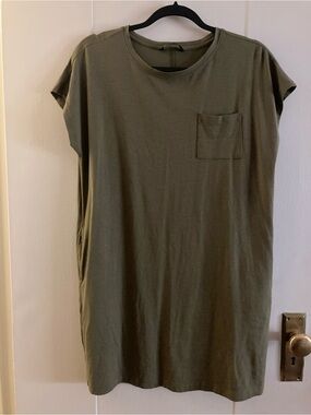 George Pea Green Summer Tee Dress, Size Medium